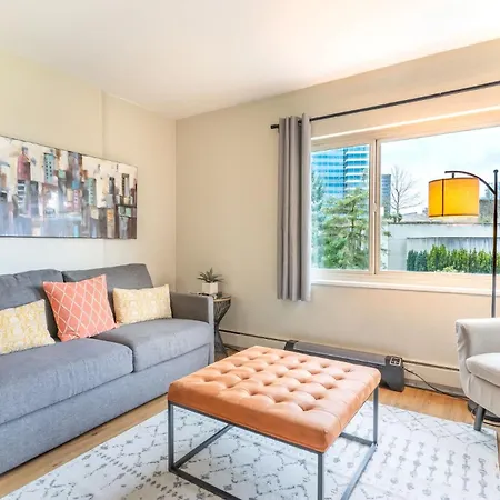 Eclectic Downtown & Cap Hill King Bed & Kitchen Villa